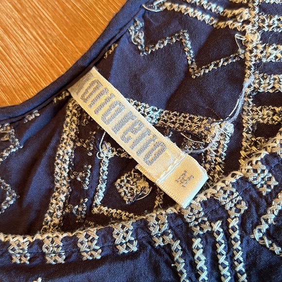 Mororeno blouse. Size M. EUC. - Picture 3 of 5